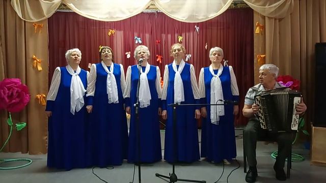 Песня "Встреча с Победой", исполняет ансамбль "Сударушка" смотреть онлайн