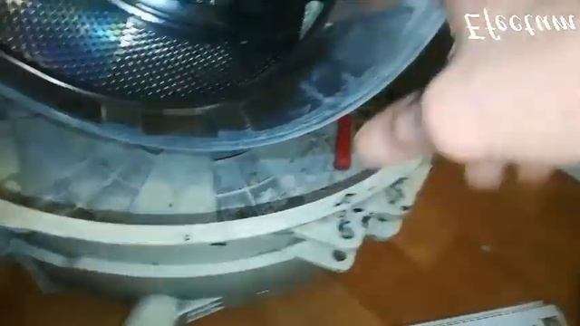 Что же внутри любой стиралки  через 5лет домашней работы? Посмотрите - это страшно смешно)