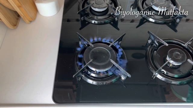 ?YAPABİLECEĞİNİZ EN KOLAY? EN LEZZETLİ KAHVALTILIK ?? PÜF NOKTALARIYLA BALON BAZLAMA TARİFİ смотреть онлайн