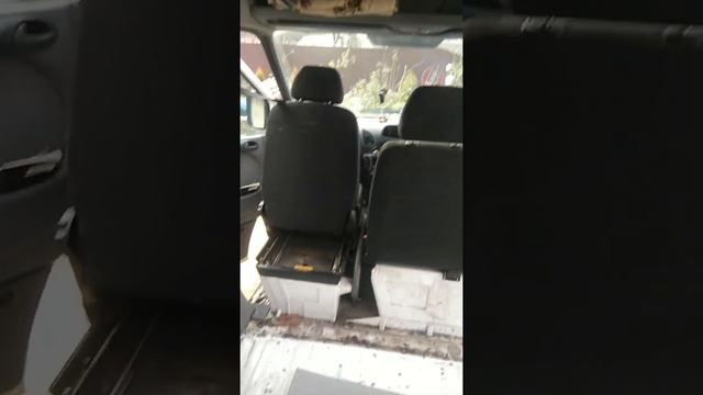 Убрал перегородку между кабиной водителя и грузовым отсеком смотреть онлайн