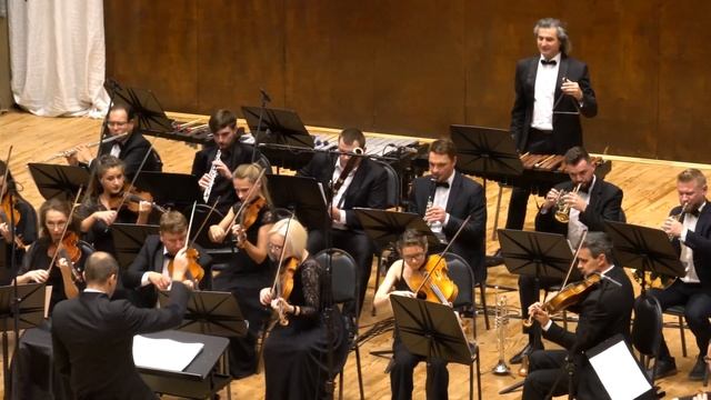 М. Таривердиев - Большая королевская охота из музыкальной сказки "Король-Олень" смотреть онлайн