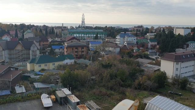 Самолёты на улице Тормахова - в этом месте был аэродром в Лазаревском. ЖК 