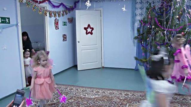 Новогодний утренник 2019 детский сад с.Сабуровка смотреть онлайн