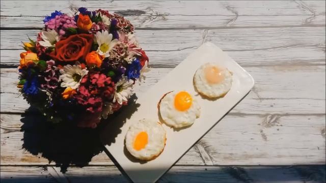 Бутербродики с колбасой, яйцом и сыром. смотреть онлайн
