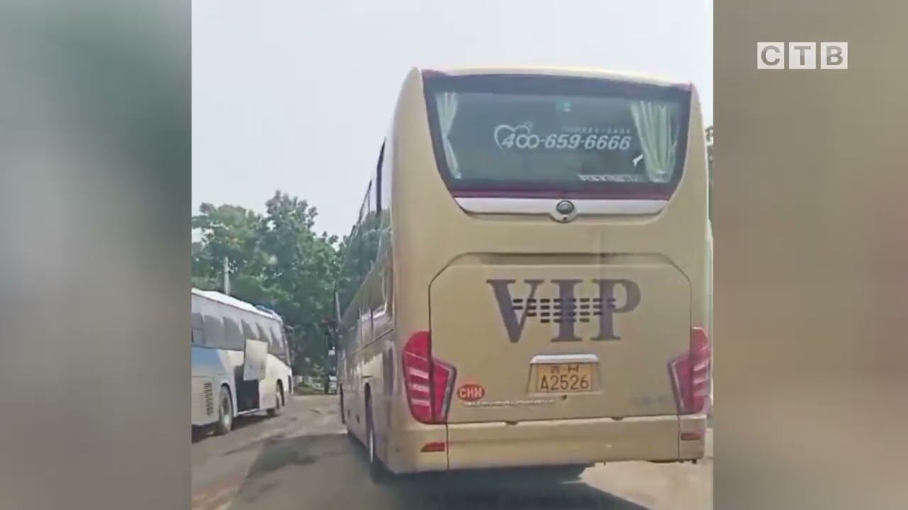 Из-за большого потока туристов в поселке Краскино регулярно происходит транспортный коллапс