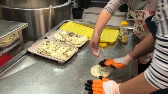 Сыр Халуми конечный процесс изготовления Школа сыроваров на Щелковской 100 смотреть онлайн