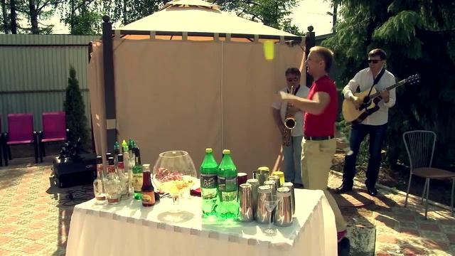 Александр Илларионов бармен шоу. Киров. смотреть онлайн