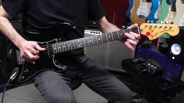 Squier Stratocaster ST-72 Japan 1983