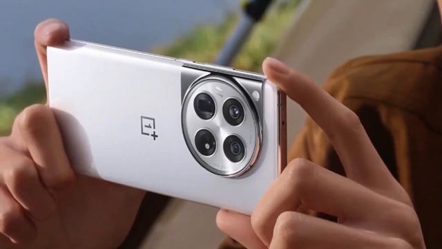 One Plus 12 - A Revolution In Smartphone Technology!