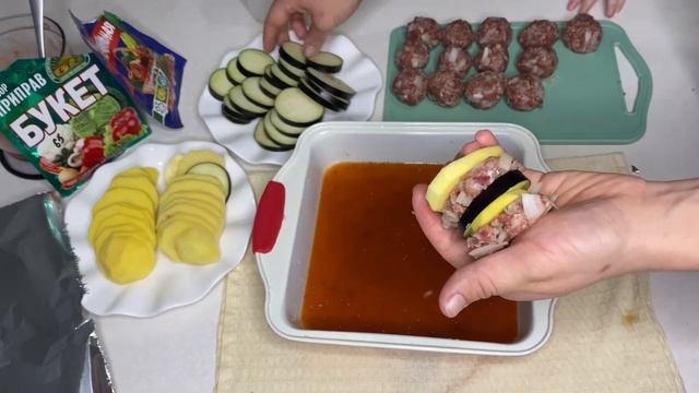 Рататуй с фаршем в духовке. Рататуй с мясом. Быстрый ужин с фаршем в духовке смотреть онлайн