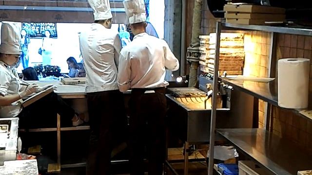 Вот так делают шоколад смотреть онлайн