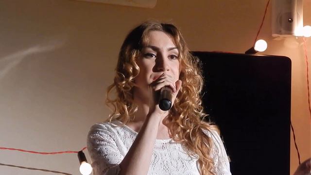 Julia Safo - I love you baby смотреть онлайн