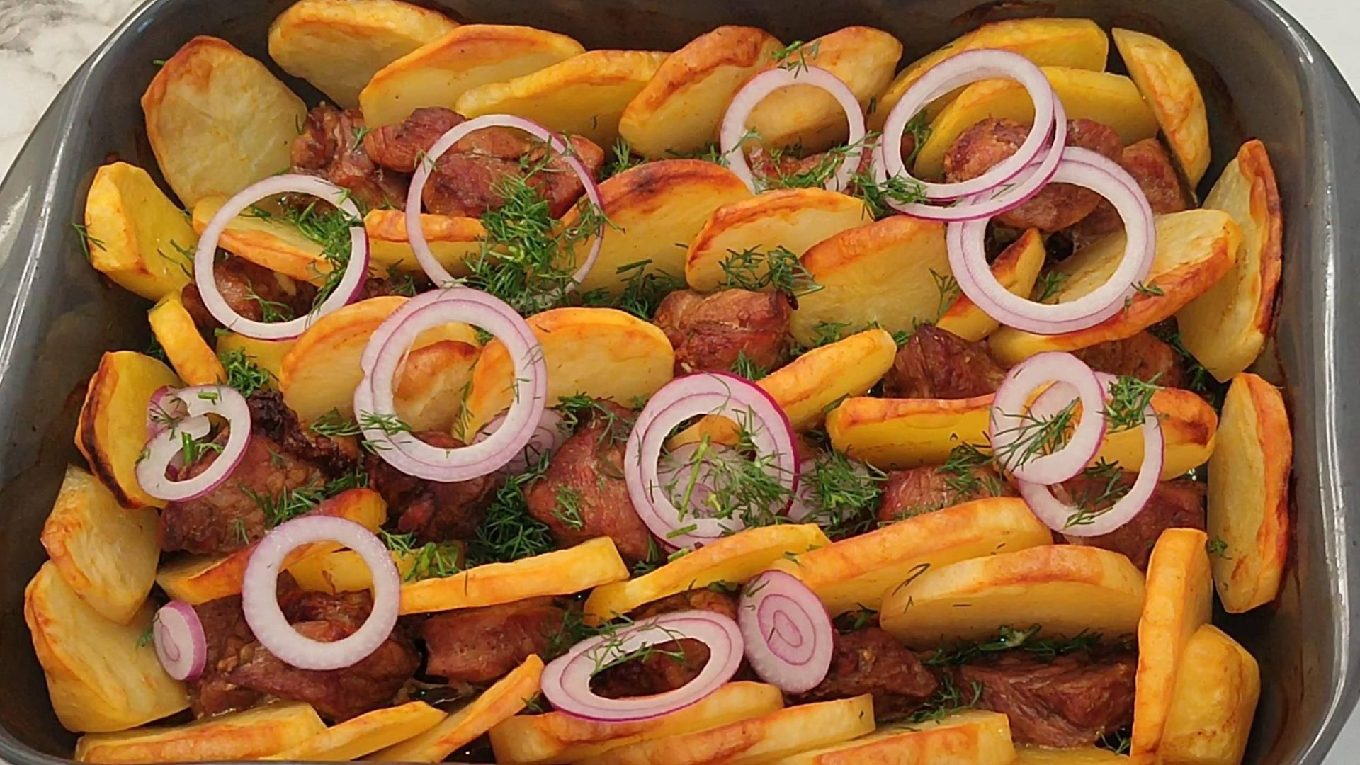 Вкуснейшая свинина в соевом соусе в духовке. Очень необычный, пикантный вкус мяса, как в ресторане