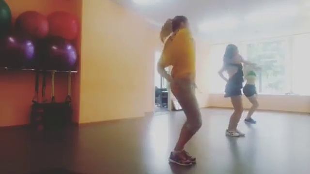 Латино-Dance в клубе Indigo г.Донецк смотреть онлайн
