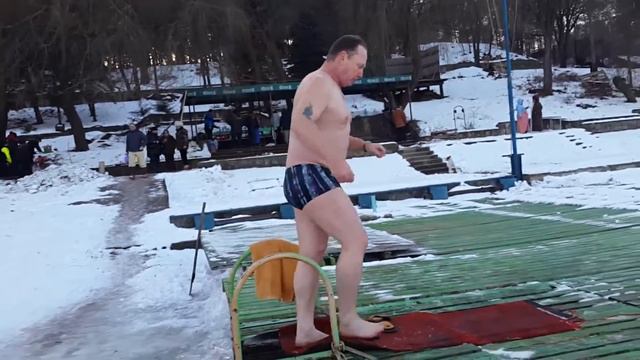 Моё крещенское купание (Кишинёв, Гидигич, 19.01.2017) смотреть онлайн