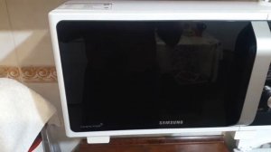 Черствый хлеб. Размягчаем в микроволновке.