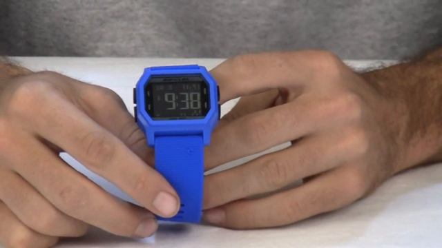 Rip Curl Atom Digital Watch Review at Surfboards.com смотреть онлайн