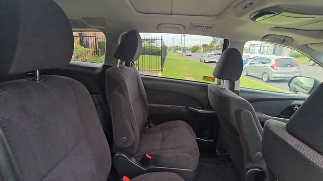 2013 Toyota Estima смотреть онлайн