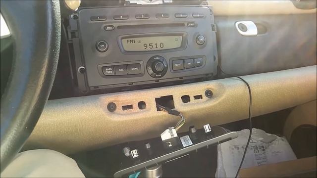 smart fortwo 451- How to install a tachometer and clock (2010) смотреть онлайн