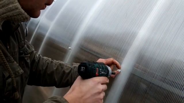 вечная теплица без фундамента своими руками. супер способ смотреть онлайн