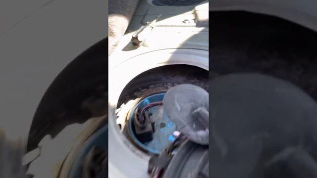 How to replace the Fuel Pump Control Module on a 2012 VW Tiguan смотреть онлайн