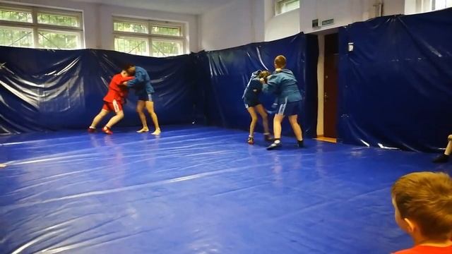 Борьба в стойке. Тренировка. Самбо дети смотреть онлайн