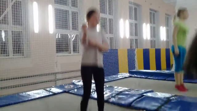 Батутный центр Арена смотреть онлайн