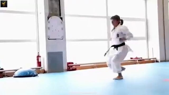 Sandra Sanchez WKF Female Karate Kata World Champion Training Ultima 240 x 426 смотреть онлайн