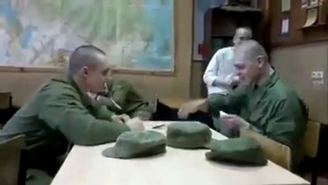 Армейский прикол с ложками. смотреть онлайн
