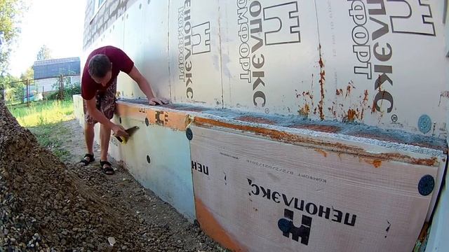 Как приклеить штукатурную сетку в системе мокрый фасад? Просто! ( на Пеноплекс) смотреть онлайн