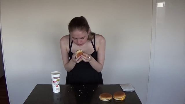 Triple Double, Triple Single, McDonald's Cheeseburger Challenge! ft Kate Ovens смотреть онлайн