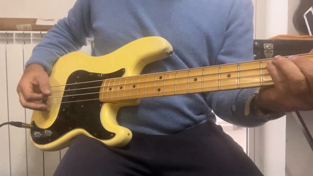 1978 Fender Precision Bass Olympic White смотреть онлайн