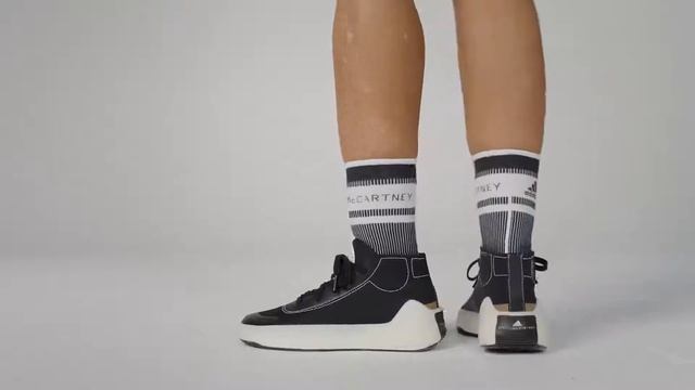 adidas by Stella McCartney Treino Mid Cut Shoes Black FX1955 video смотреть онлайн