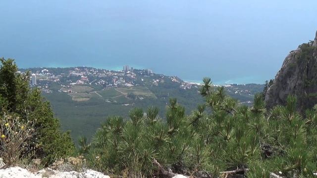 Горы в Крыму и стихотворение Михаила Лермонтова "Утес". смотреть онлайн