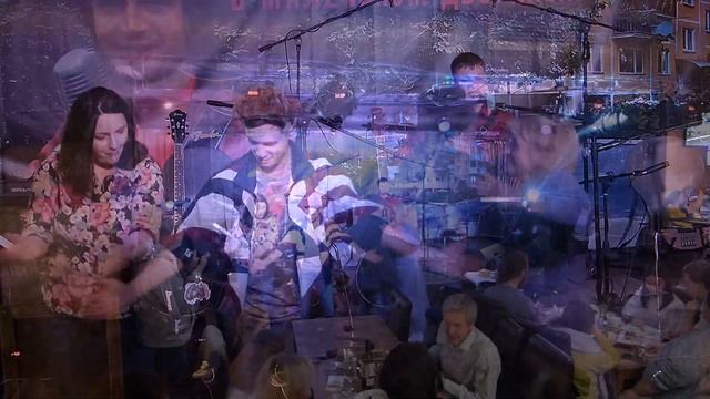 «Рыжая девчонка» Алексей Гончаров. Сл. и муз. Сергея Фалетенка. 9 октября 2021 АртПАБ