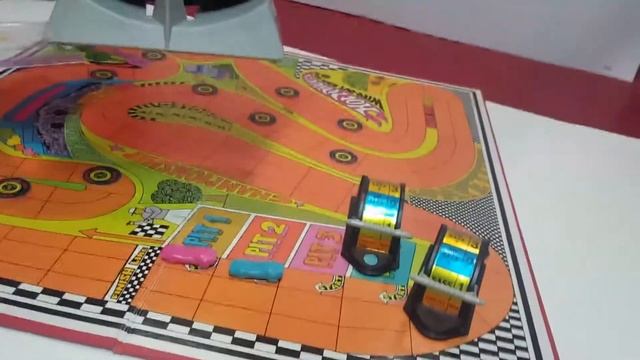 Hot Wheels Wipe-Out Board Game смотреть онлайн
