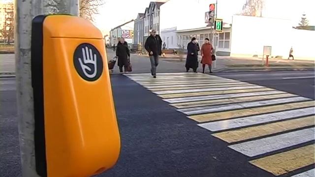 Светофоры с сенсорными кнопками управления устанавливают в Пинске смотреть онлайн