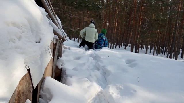 У леса на опушке жила зима в избушке. смотреть онлайн