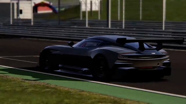 Assetto Corsa : Ferrari F12 TDF vs Aston Martin Vulcan смотреть онлайн