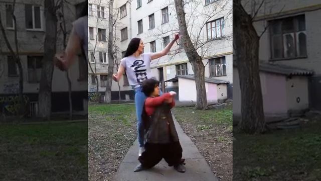 Мастер спорта по танцам? смотреть онлайн