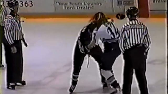 Colton Orr vs Jordan Clarke WHL Nov 21/99 смотреть онлайн
