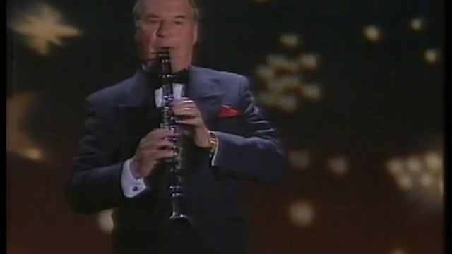 Povels gratulationsrevy del 8/10 (Putte Wickman: Underbart är kort) смотреть онлайн