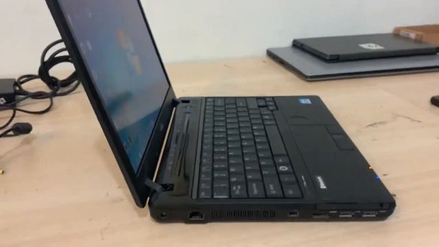 Fujitsu Lifebook P771 смотреть онлайн