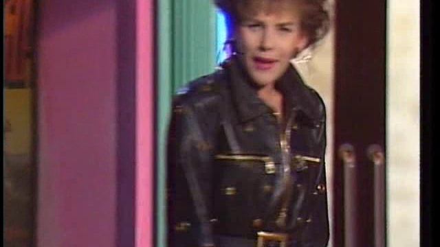 07.Си Си Кейч.Backseat of yor cadillat.avi смотреть онлайн