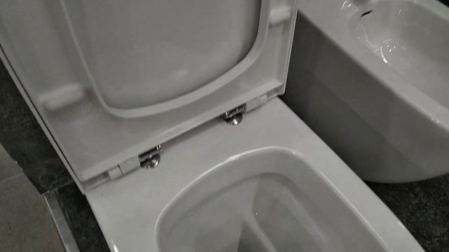 Switzerland Laufen Palomba H8248060002311 Toilette унитаз с бачком компакт