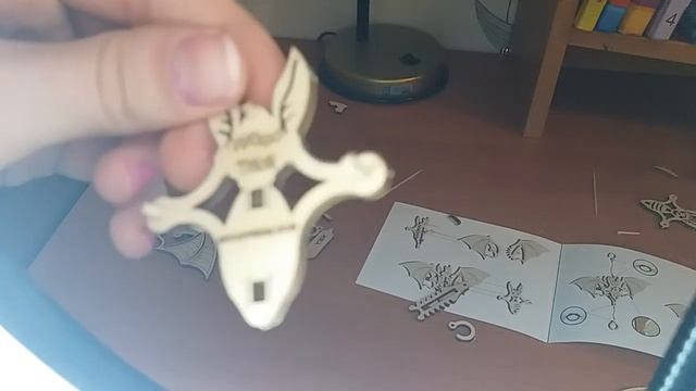 Собрала летучую мышку из дерева ! смотреть онлайн