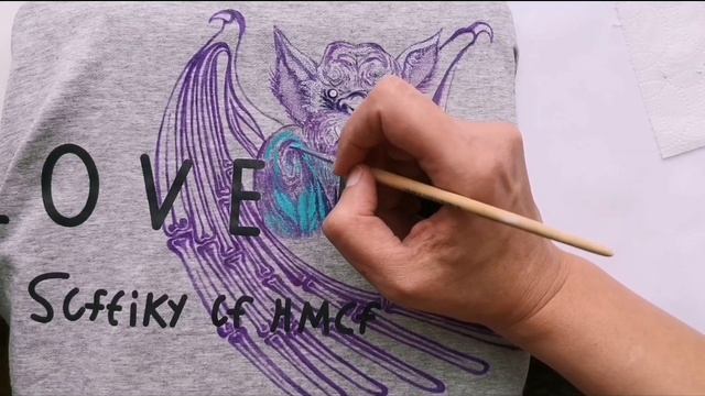 Рисуем Горгулью на одежде. Как нарисовать рисунок на одежде акрилом. смотреть онлайн