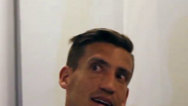 ENTREVISTA NICOLAS VIKONIS | 1946 LA REVISTA