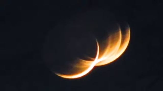 Стихотворение Сергея Есенина " Да! Теперь решено ..." /"На московских изогнутых улицах" смотреть онлайн