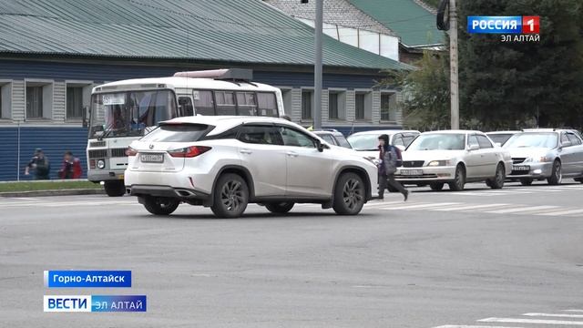 Школьники Горно-Алтайска вручили водителям письма, напоминающие о безопасности на дорогах смотреть онлайн